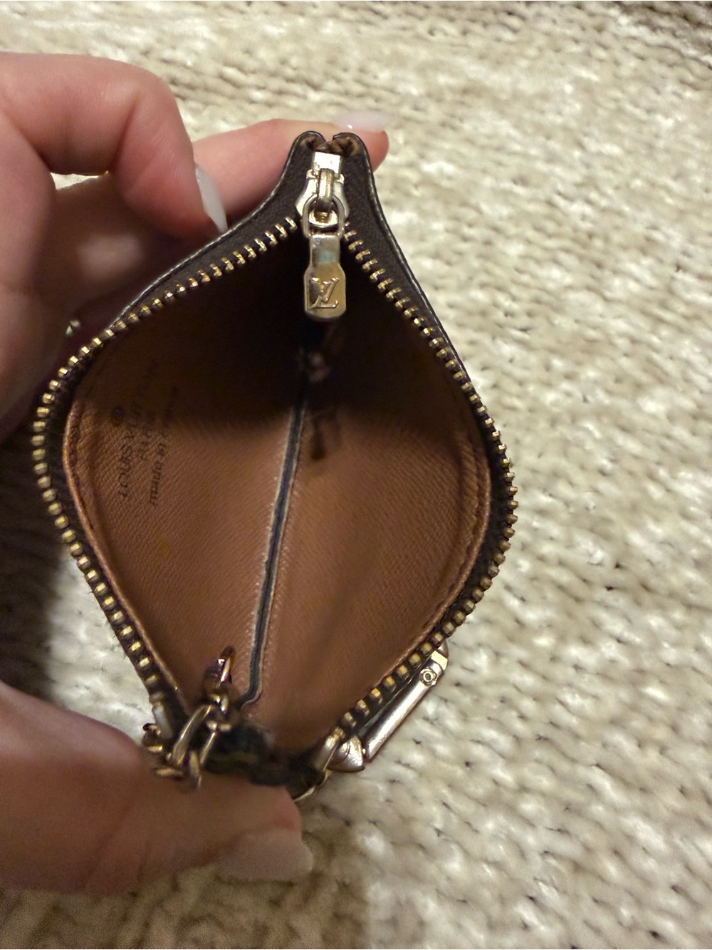 Louis Vuitton Brown Monogram Key Pouch with Gold Hardware - Picture 5 of 6